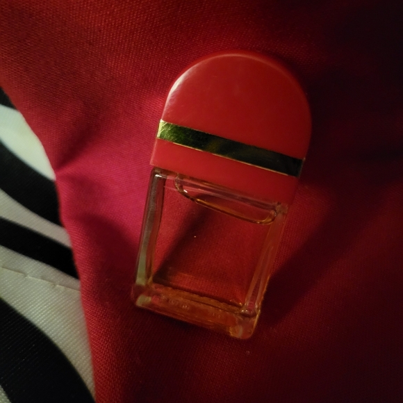 Women's Perfume (RED DOOR) By Elizabeth Arden - Picture 3 of 5
